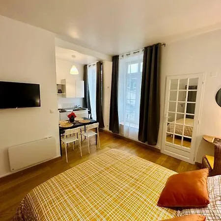 Le Clair De Lune - Hyper Centre شقة